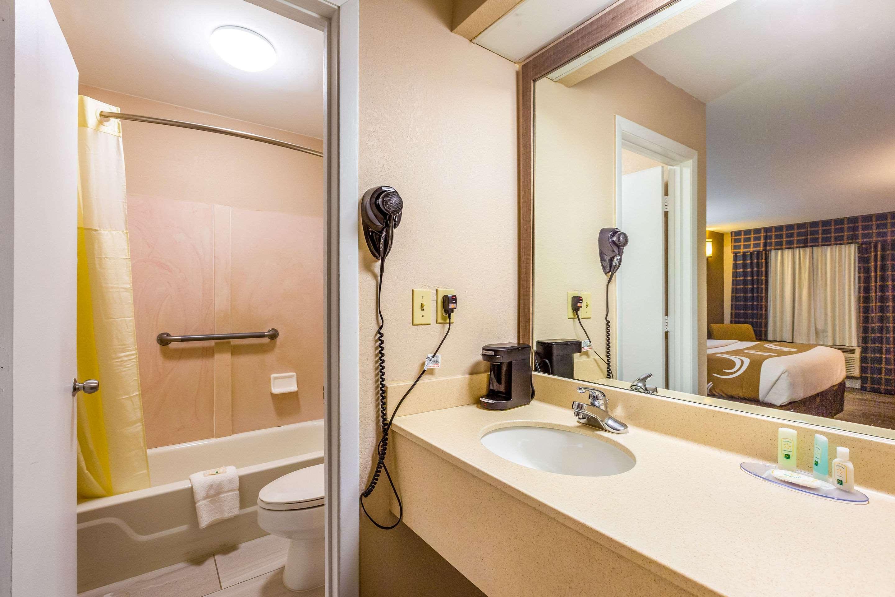 Quality Inn Quincy - Tallahassee West المظهر الخارجي الصورة