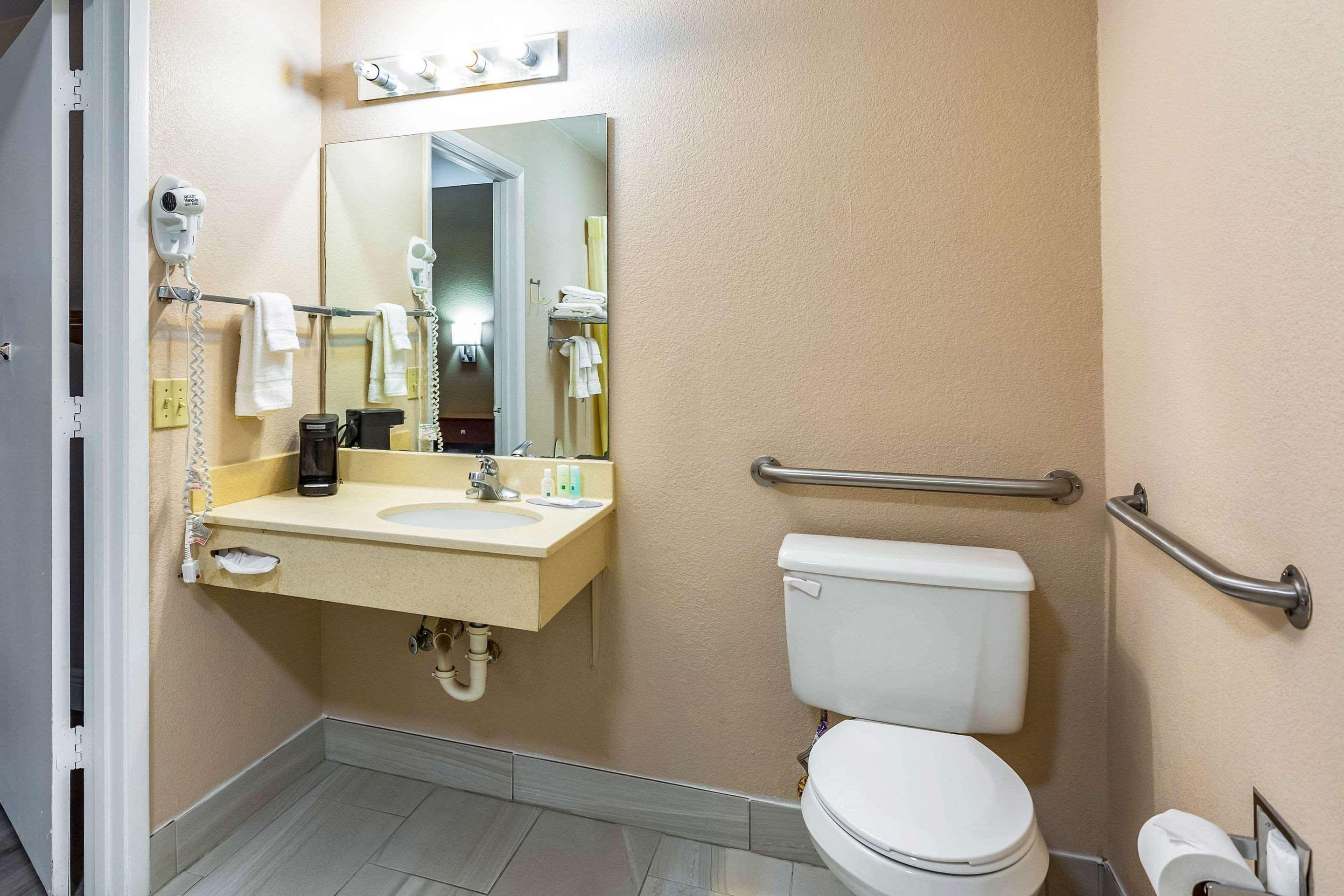 Quality Inn Quincy - Tallahassee West المظهر الخارجي الصورة